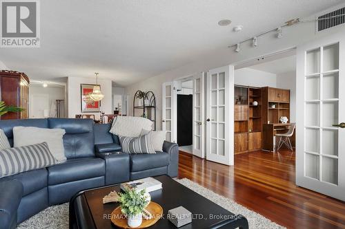 1804 - 88 Corporate Drive, Toronto, ON - Indoor Photo Showing Living Room