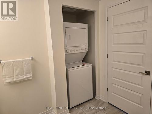 402 - 58 Adam Sellers Street, Markham, ON - Indoor Photo Showing Laundry Room