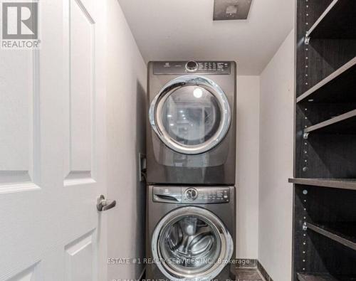 106 - 70 Baycliffe Crescent, Brampton, ON - Indoor Photo Showing Laundry Room