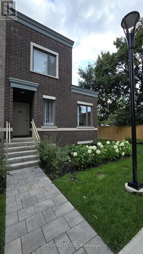 81 - 10 William Jackson Way, Toronto, ON - Outdoor