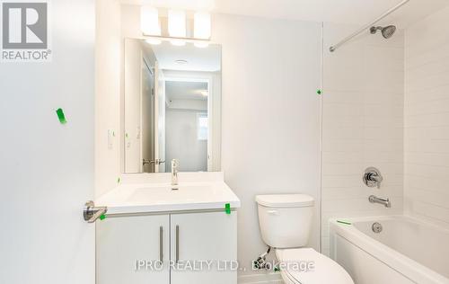 81 - 10 William Jackson Way, Toronto, ON - Indoor Photo Showing Bathroom