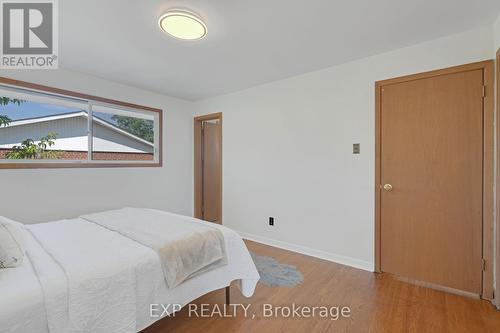 846 Mississauga Valley Boulevard, Mississauga, ON - Indoor Photo Showing Bedroom