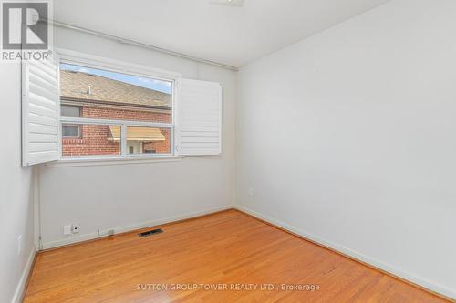 126 Giltspur Drive, Toronto, ON - Indoor Photo Showing Other Room