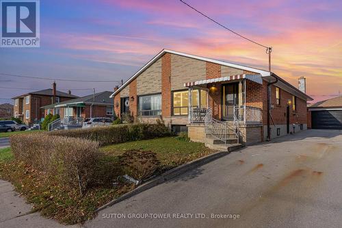 126 Giltspur Drive, Toronto, ON - Outdoor