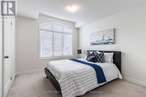 1352 Restivo Lane, Milton, ON - Indoor Photo Showing Bedroom