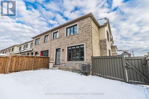 1352 Restivo Lane, Milton, ON - Outdoor