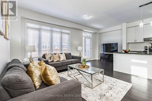 1352 Restivo Lane, Milton, ON - Indoor Photo Showing Living Room