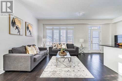 1352 Restivo Lane, Milton, ON - Indoor Photo Showing Living Room