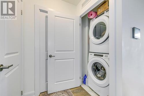 906 - 3200 William Coltson Avenue, Oakville, ON - Indoor Photo Showing Laundry Room