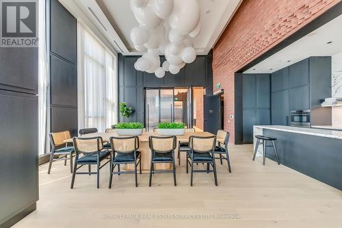 906 - 3200 William Coltson Avenue, Oakville, ON - Indoor Photo Showing Dining Room