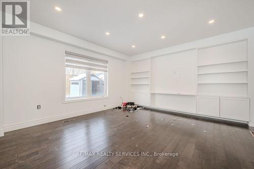 34 Andover Drive, Woolwich, ON - Indoor Photo Showing Other Room