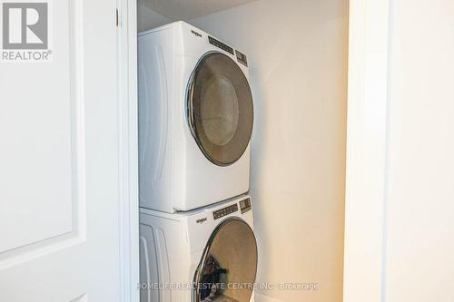 30 Bur Oak Drive, Thorold, ON - Indoor Photo Showing Laundry Room