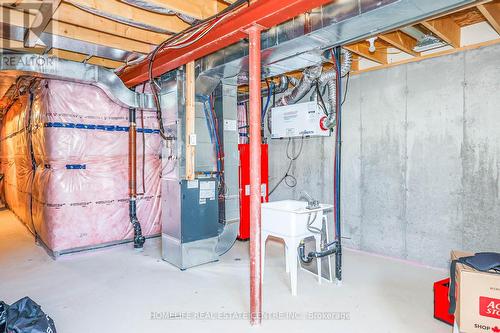 30 Bur Oak Drive, Thorold, ON - Indoor Photo Showing Basement