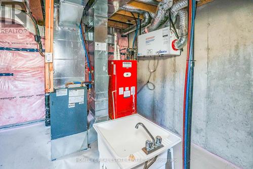 30 Bur Oak Drive, Thorold, ON - Indoor Photo Showing Basement