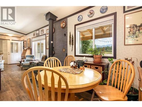 3201 Creighton Valley Road, Cherryville, BC - Indoor Photo Showing Dining Room