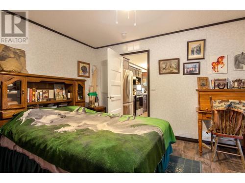 3201 Creighton Valley Road, Cherryville, BC - Indoor Photo Showing Bedroom