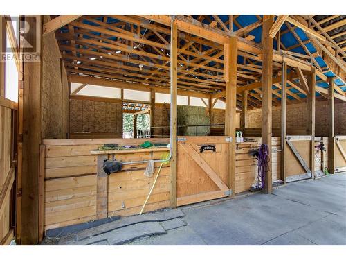 3201 Creighton Valley Road, Cherryville, BC - Indoor