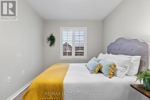 8 Odessa Crescent, Whitby (Rolling Acres), ON - Indoor Photo Showing Bedroom