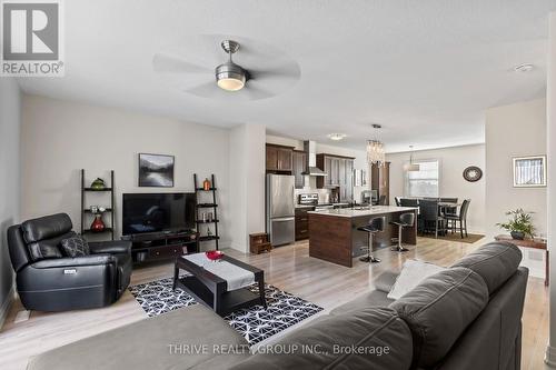 Open Concept living room/kitchen - 44 - 3025 Singleton Avenue, London, ON - Indoor Photo Showing Living Room