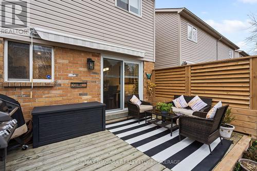 160 Dorothy Street, St. Catharines (443 - Lakeport), ON - Outdoor With Deck Patio Veranda With Exterior