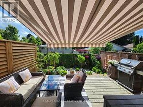 160 Dorothy Street, St. Catharines (443 - Lakeport), ON - Outdoor With Deck Patio Veranda With Exterior