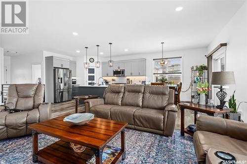 90 Clunie Court, Moose Jaw, SK - Indoor Photo Showing Living Room