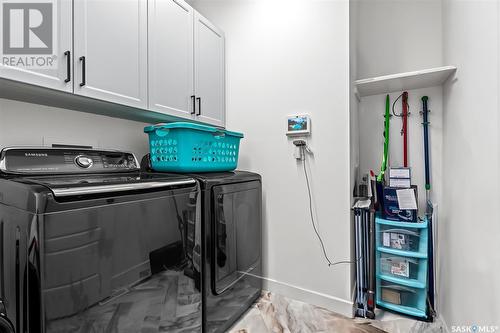 90 Clunie Court, Moose Jaw, SK - Indoor Photo Showing Laundry Room