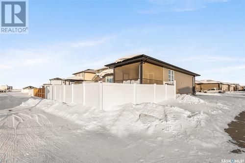 90 Clunie Court, Moose Jaw, SK - Outdoor