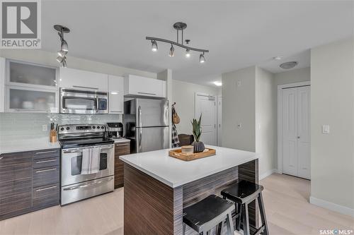 C105 415 Hunter Road, Saskatoon, SK - Indoor Photo Showing Kitchen With Stainless Steel Kitchen With Upgraded Kitchen