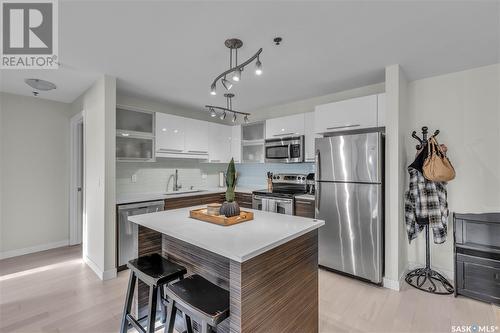 C105 415 Hunter Road, Saskatoon, SK - Indoor Photo Showing Kitchen With Stainless Steel Kitchen