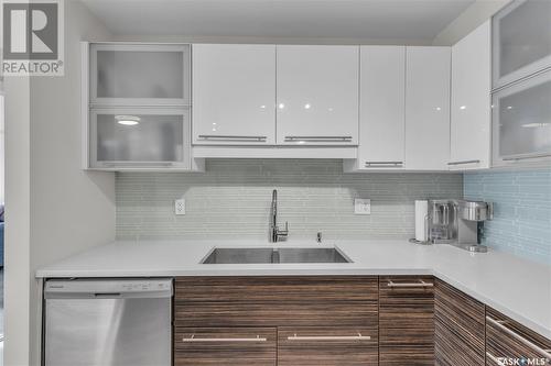 C105 415 Hunter Road, Saskatoon, SK - Indoor Photo Showing Kitchen With Upgraded Kitchen