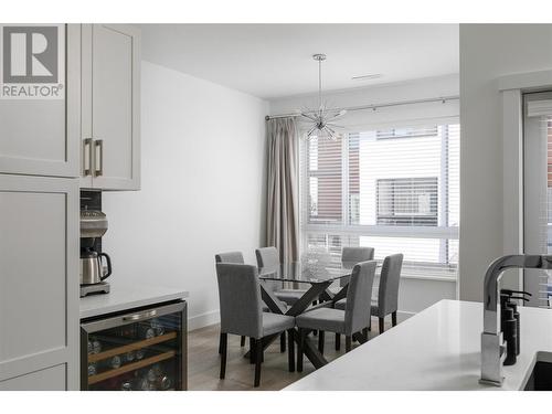 3510 Landie Road Unit# 31, Kelowna, BC - Indoor Photo Showing Dining Room