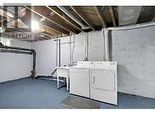 1214 Foxbar Avenue, Ottawa, ON - Indoor Photo Showing Laundry Room