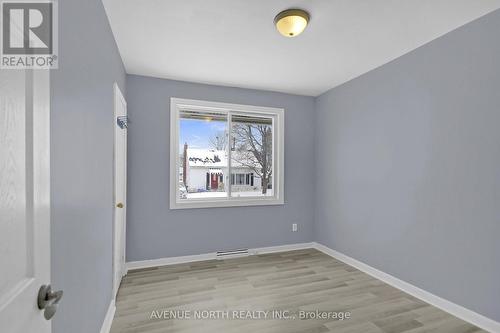 1214 Foxbar Avenue, Ottawa, ON - Indoor Photo Showing Other Room