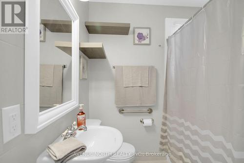 1214 Foxbar Avenue, Ottawa, ON - Indoor Photo Showing Bathroom