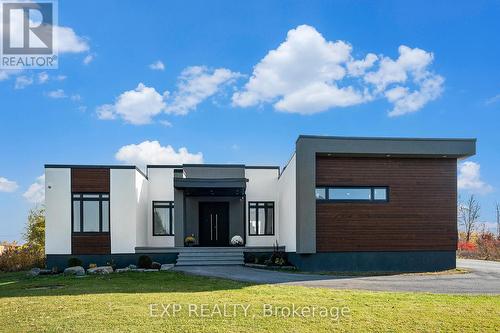 635 Ballycastle Crescent, Ottawa, ON - Outdoor