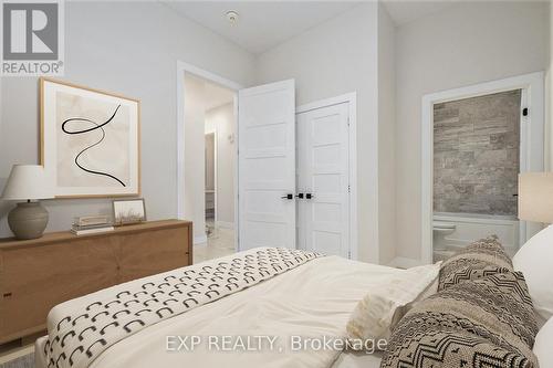 635 Ballycastle Crescent, Ottawa, ON - Indoor Photo Showing Bedroom