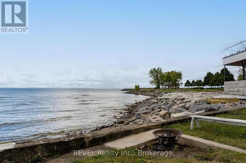 3819 Terrace Lane, Fort Erie (337 - Crystal Beach), ON - Outdoor With Body Of Water With View