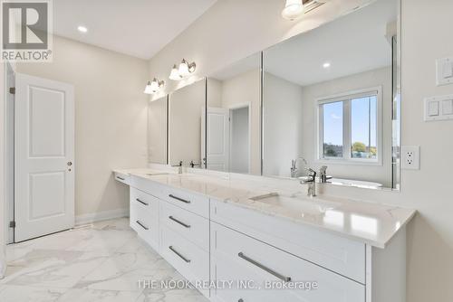 396 Frontier Court, Pickering (Rosebank), ON - Indoor Photo Showing Bathroom