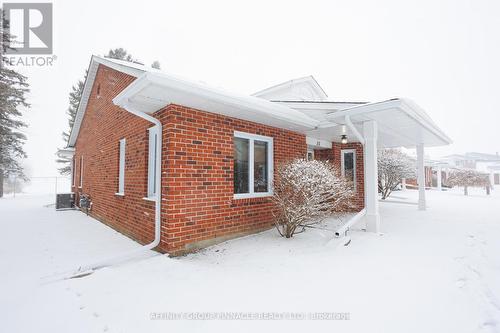 15 - 5 Heritage Way, Kawartha Lakes (Lindsay), ON - Outdoor With Exterior