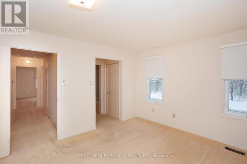 15 - 5 Heritage Way, Kawartha Lakes (Lindsay), ON - Indoor Photo Showing Other Room