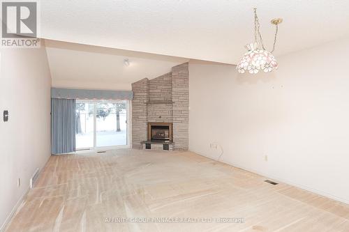 15 - 5 Heritage Way, Kawartha Lakes (Lindsay), ON - Indoor With Fireplace