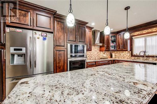 48 Wayne Avenue, Cambridge, ON - Indoor Photo Showing Kitchen With Upgraded Kitchen