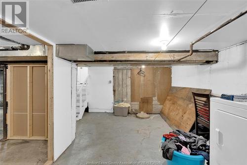 1171 Windermere Road, Windsor, ON - Indoor Photo Showing Garage