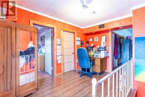 3158 Sandwich Street, Windsor, ON - Indoor