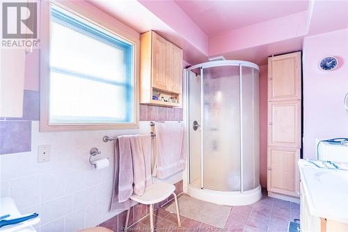 3158 Sandwich Street, Windsor, ON - Indoor Photo Showing Bathroom