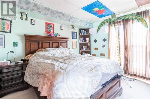 3158 Sandwich Street, Windsor, ON - Indoor Photo Showing Bedroom