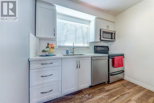 24 Medley Lane N, Ajax, ON - Indoor Photo Showing Kitchen