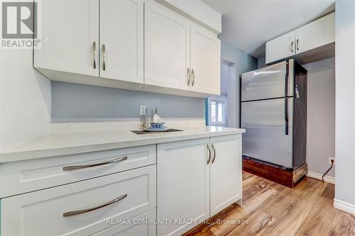 24 Medley Lane N, Ajax, ON - Indoor Photo Showing Kitchen