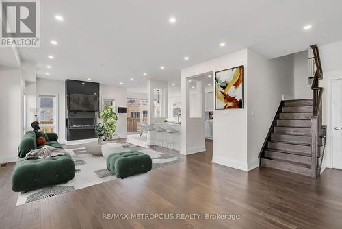 478 Rivermont Road, Brampton, ON - Indoor Photo Showing Living Room